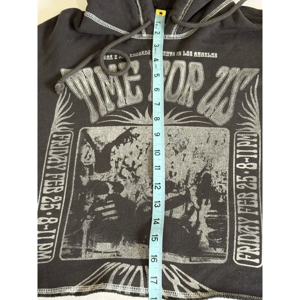 Women's Hollister Gray white “Time For Us” Graphic Hoodie Size M cropped